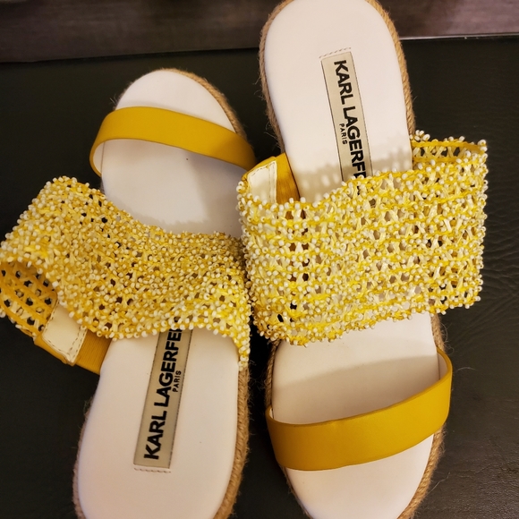 Size 8 - Picture 2 of 4